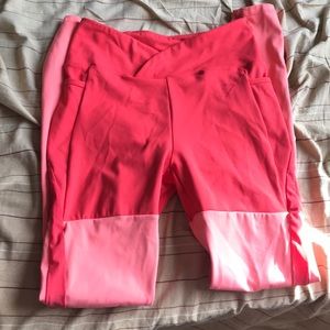 Nikkiblackketter gym shark pants